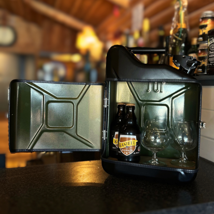 Jerrycan Giftset 10L zwart sfeerfoto 2