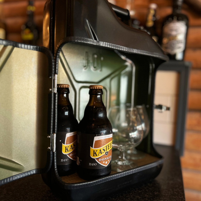 Jerrycan Giftset 10L zwart sfeerfoto closeup