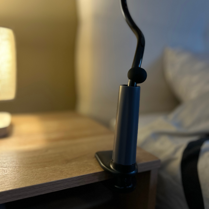 Met kabel management - Lazy ARM II for Smartphones